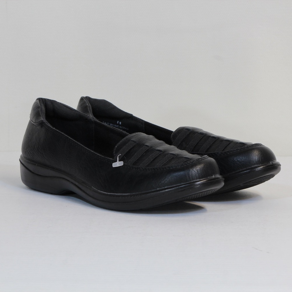 Easy Street Women's Black Burnish Genesis Flats NWOT